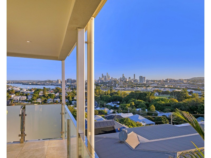 17B Comus Avenue, Ascot QLD 4007