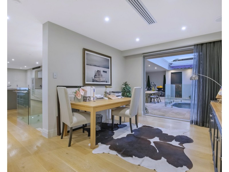 17B Comus Avenue, Ascot QLD 4007