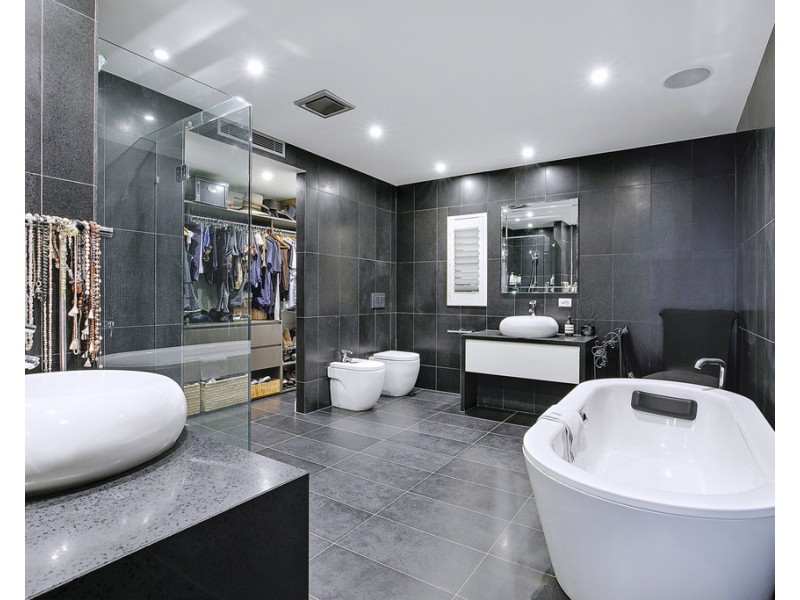 17B Comus Avenue, Ascot QLD 4007