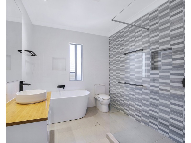 27 Matthews Street, Stafford QLD 4053