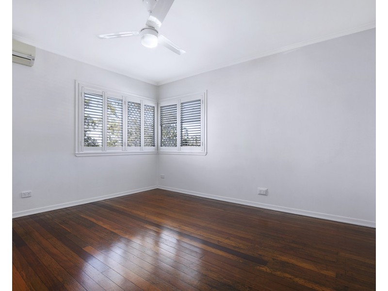 27 Matthews Street, Stafford QLD 4053