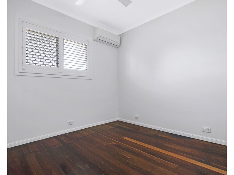 27 Matthews Street, Stafford QLD 4053