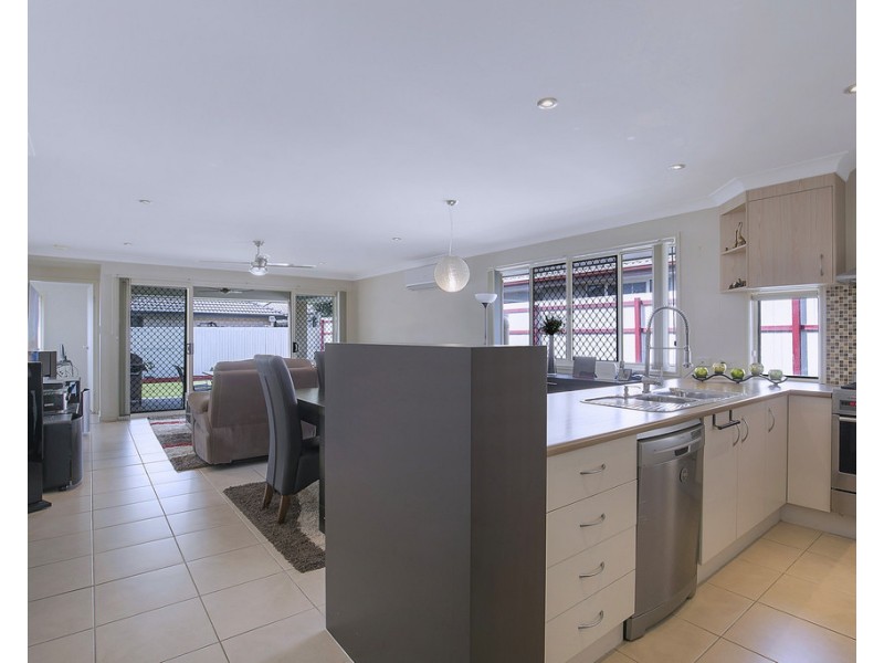 32 Shimao Crescent, North Lakes QLD 4509