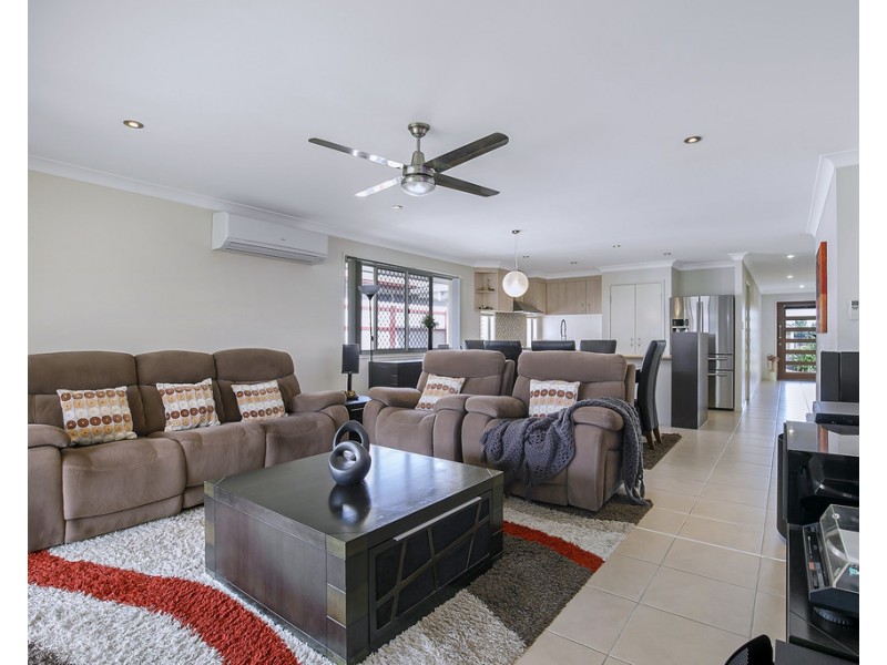 32 Shimao Crescent, North Lakes QLD 4509