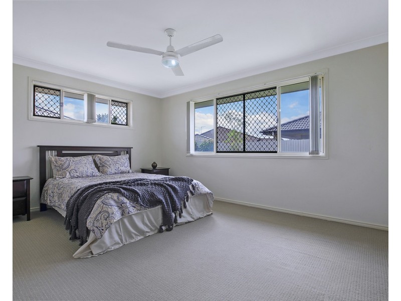 32 Shimao Crescent, North Lakes QLD 4509