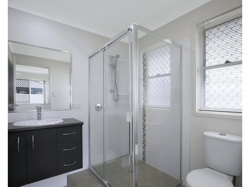 32 Shimao Crescent, North Lakes QLD 4509