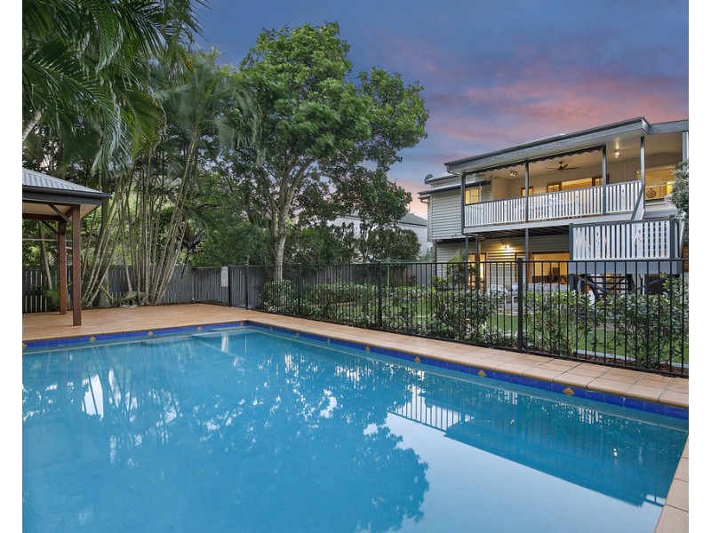 6 Alexandra Road, Ascot QLD 4007