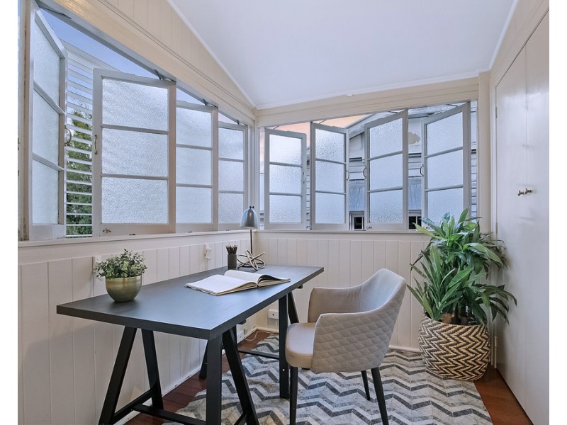 6 Alexandra Road, Ascot QLD 4007