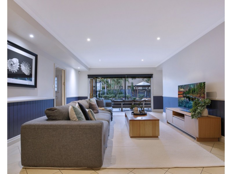 6 Alexandra Road, Ascot QLD 4007