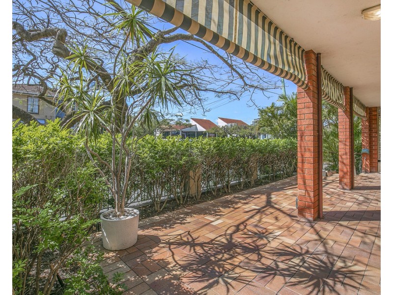 1/90 Racecourse Road, Ascot QLD 4007