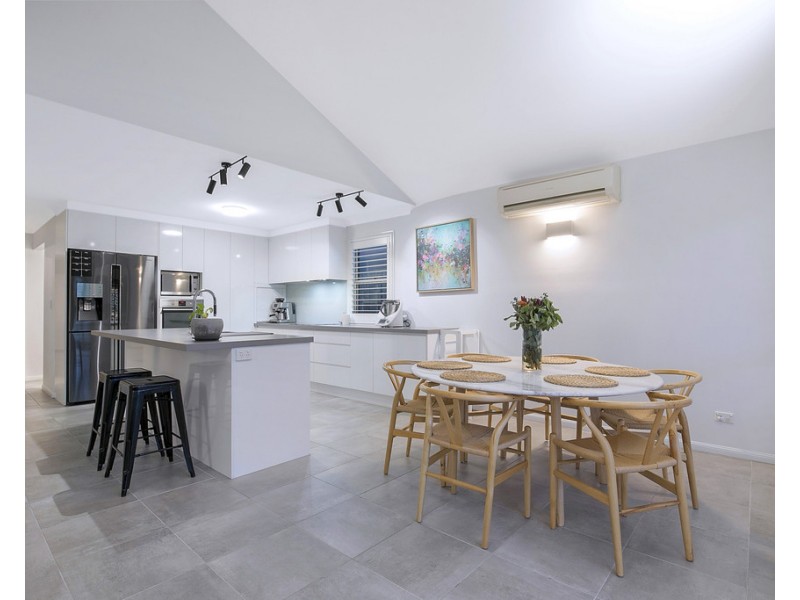 63 Brae Street, Wavell Heights QLD 4012