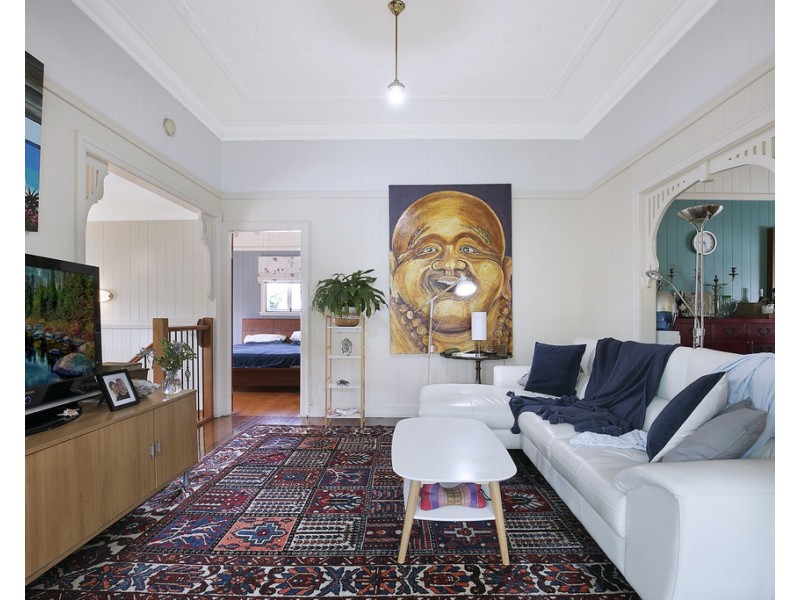 70 Winchester Street, Hamilton QLD 4007