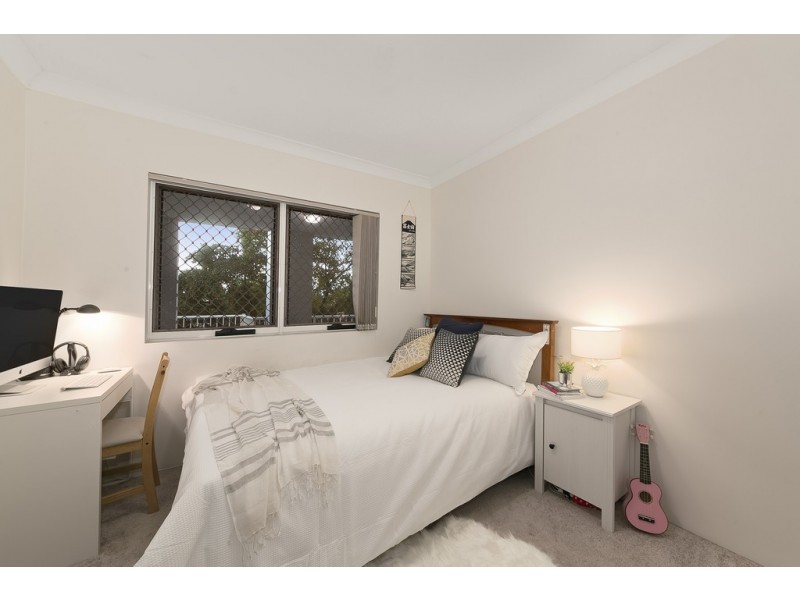 8/5 Whytecliffe Street, Albion QLD 4010