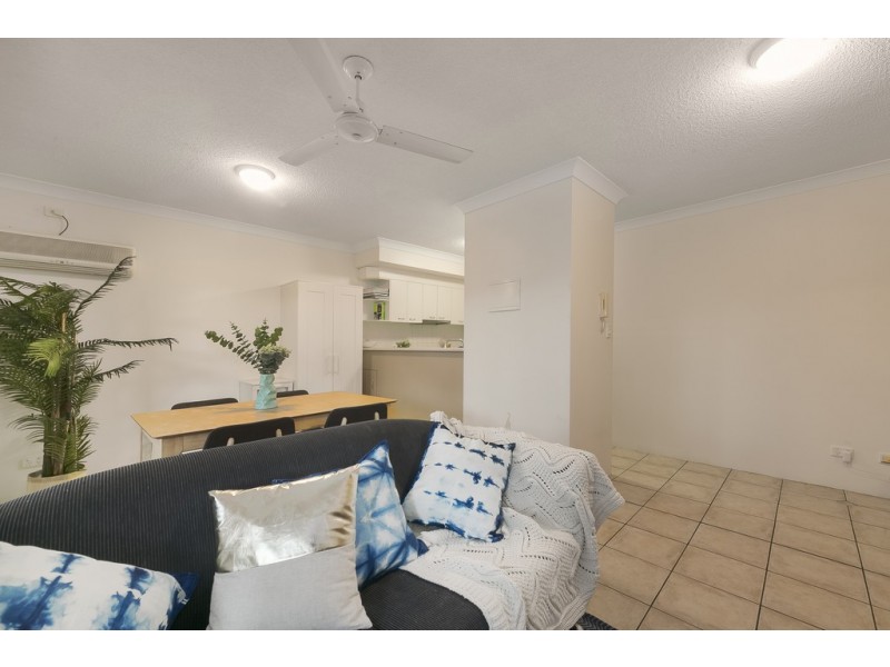 8/5 Whytecliffe Street, Albion QLD 4010