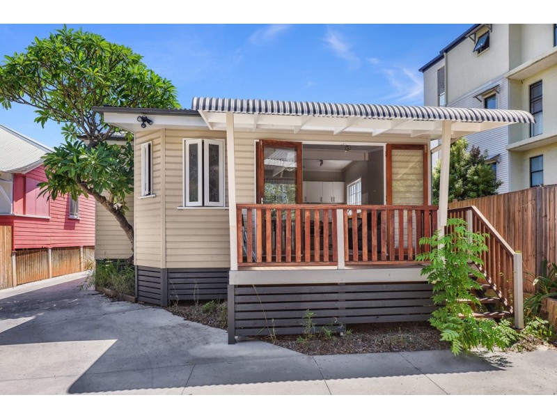 411 Sandgate Road, Albion QLD 4010