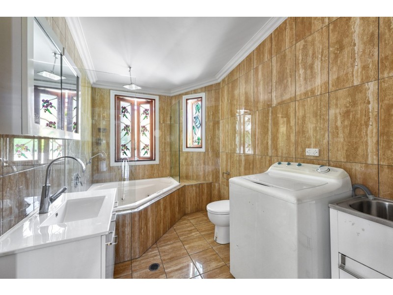 411 Sandgate Road, Albion QLD 4010