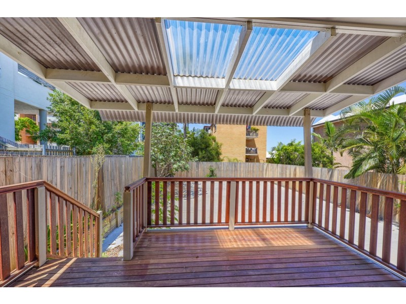 411 Sandgate Road, Albion QLD 4010