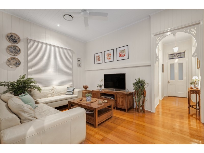 13 Dobson Street, Ascot QLD 4007