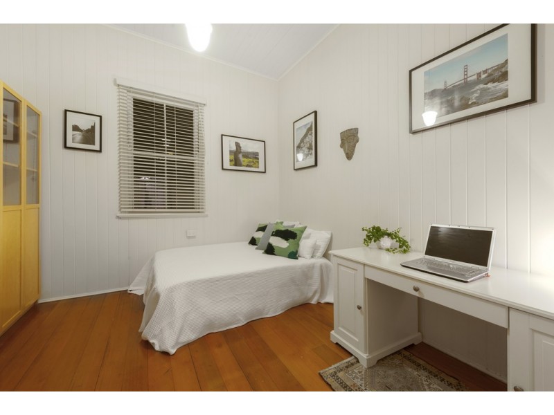 13 Dobson Street, Ascot QLD 4007