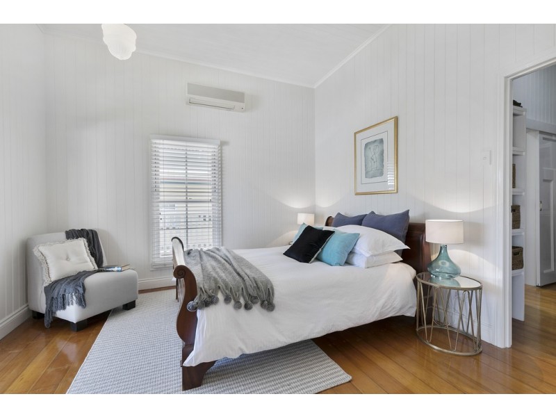 11 Doncaster Street, Hendra QLD 4011