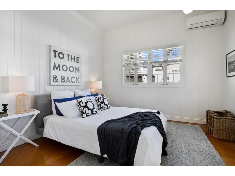 11 Doncaster Street, Hendra QLD 4011