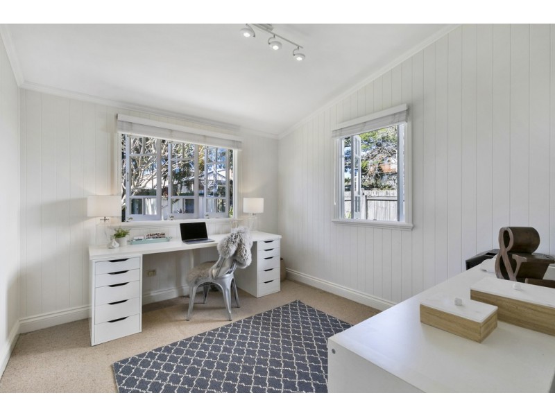 11 Doncaster Street, Hendra QLD 4011