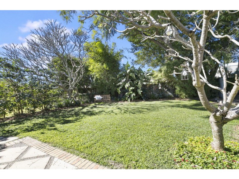 11 Doncaster Street, Hendra QLD 4011