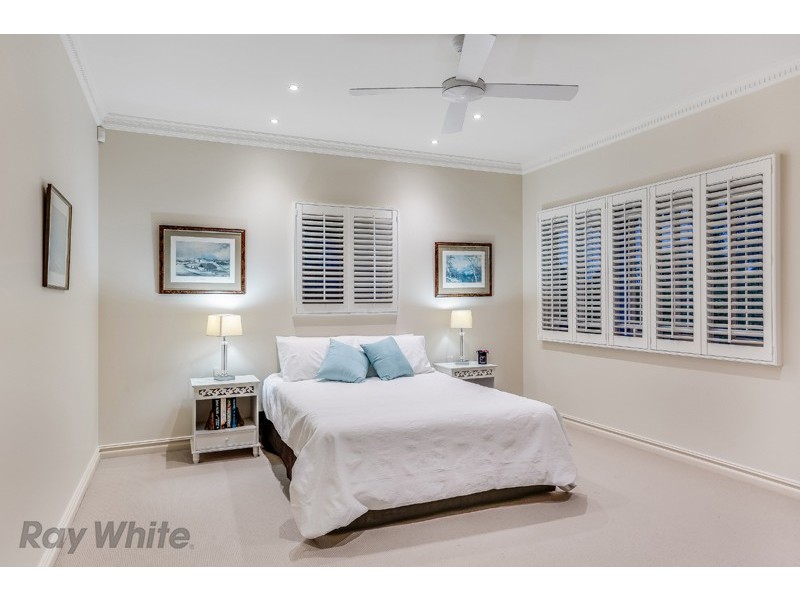 76 Woodville Street, Hendra QLD 4011