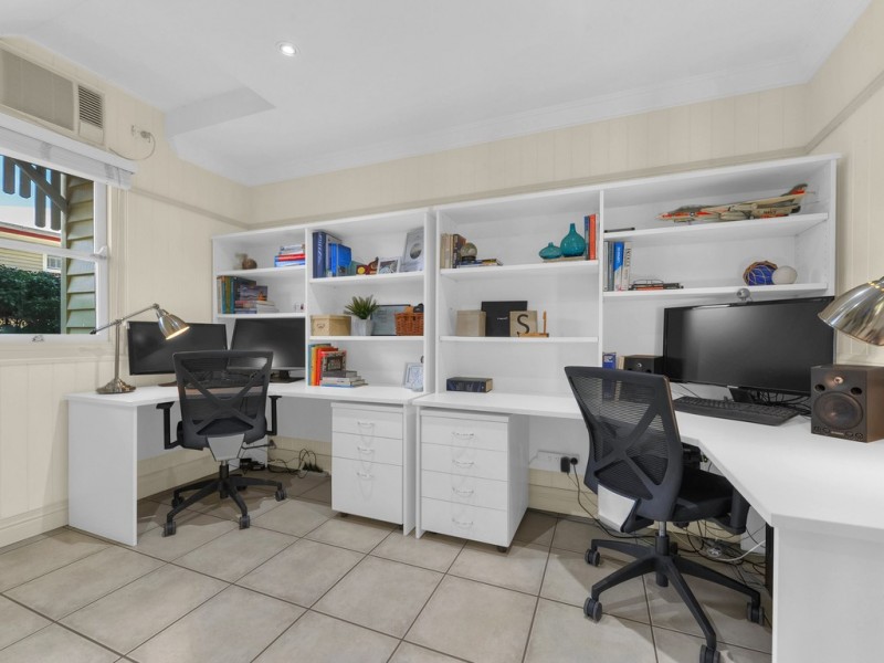 18 Rous Street, Hendra QLD 4011