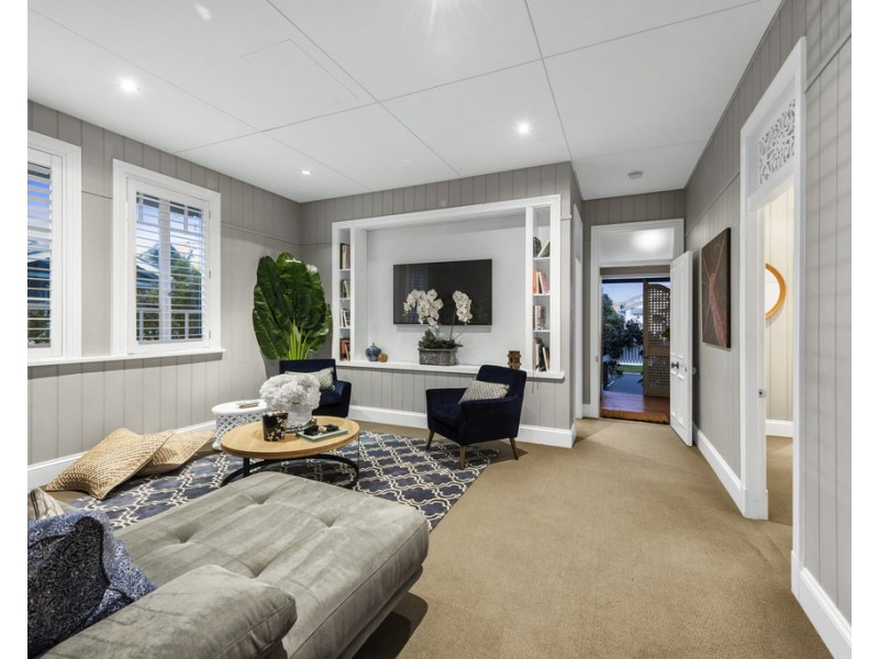 19 Gordon Street, Hendra QLD 4011