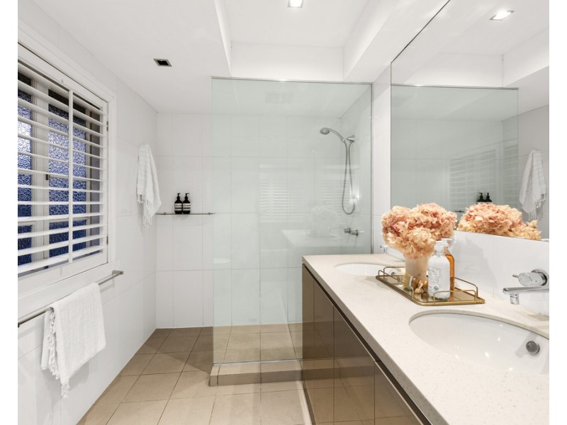 19 Gordon Street, Hendra QLD 4011