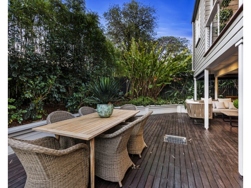 19 Gordon Street, Hendra QLD 4011