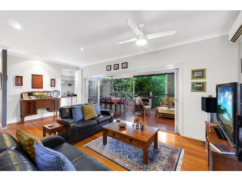 4 Gurley Street, Wavell Heights QLD 4012