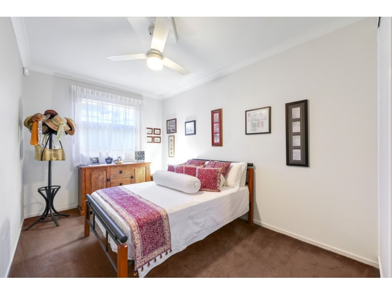 4 Gurley Street, Wavell Heights QLD 4012