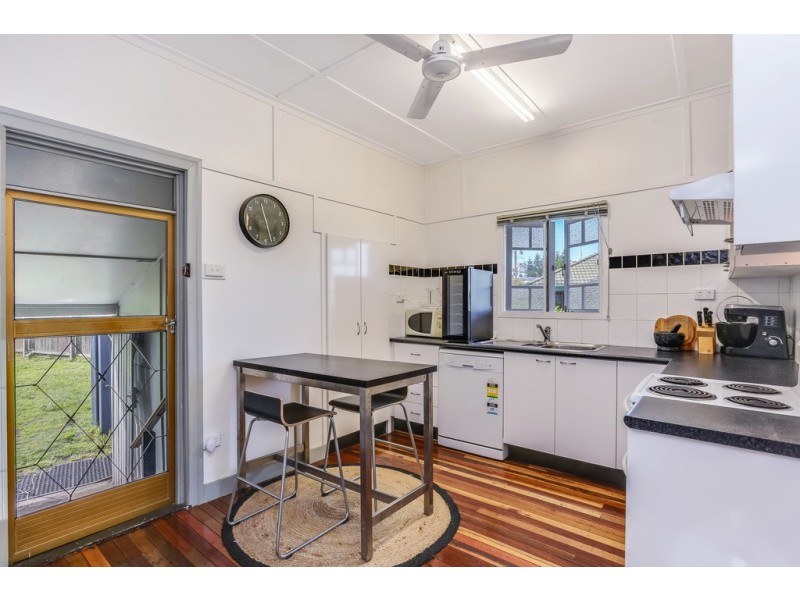 56 Day Road, Northgate QLD 4013