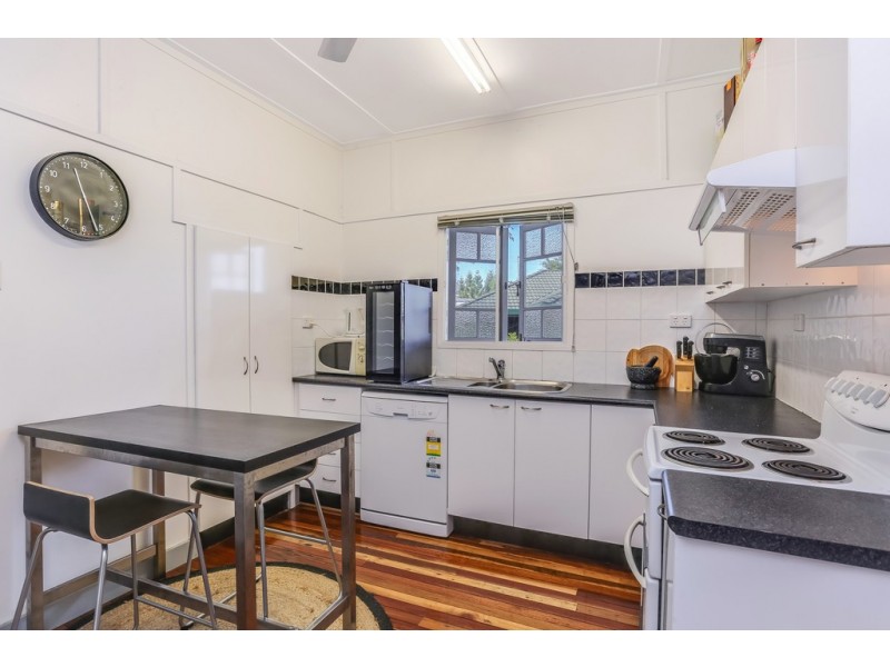 56 Day Road, Northgate QLD 4013