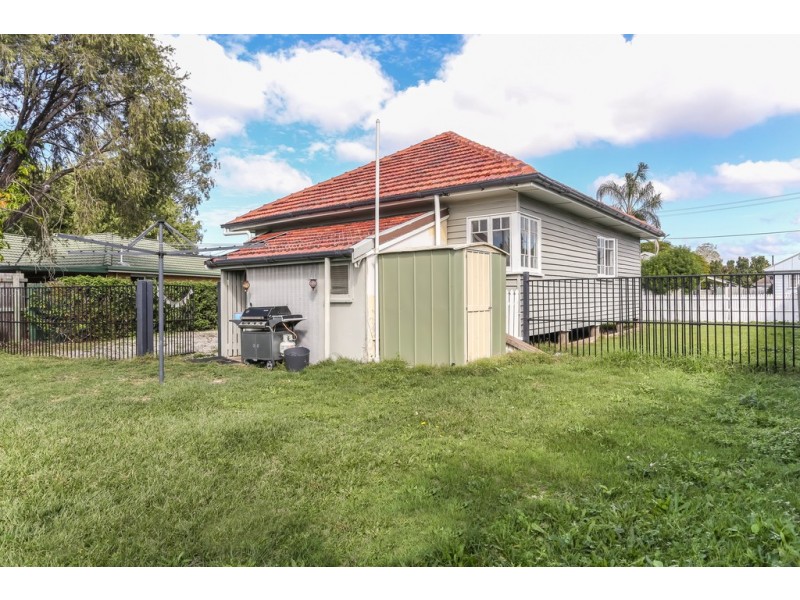 56 Day Road, Northgate QLD 4013