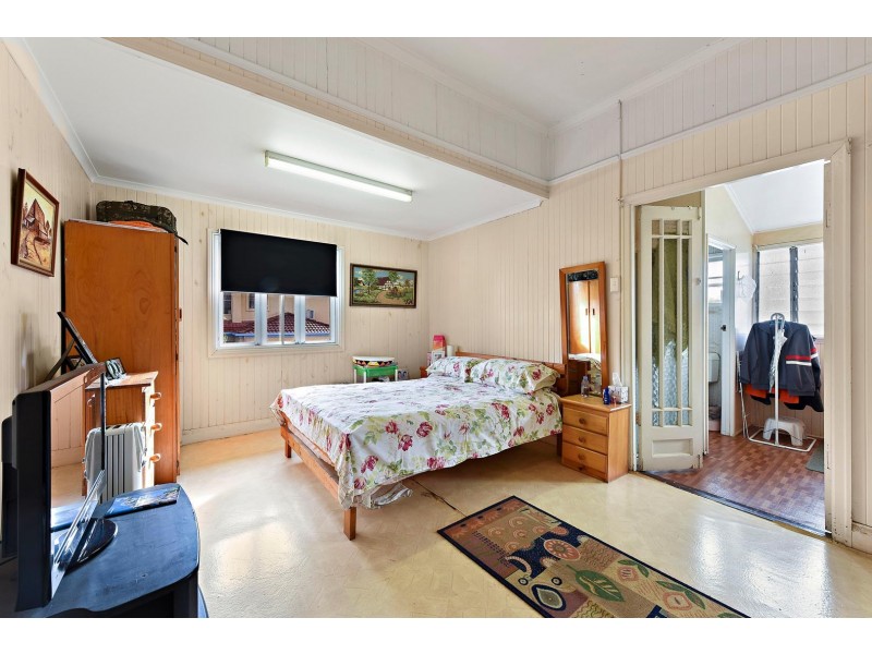 12 Rous Street, Hendra QLD 4011