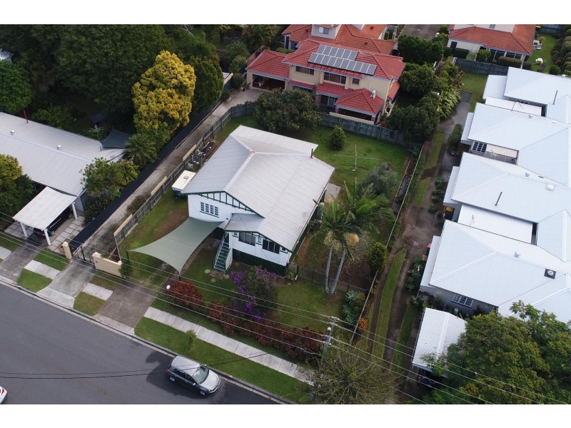 12 Rous Street, Hendra QLD 4011