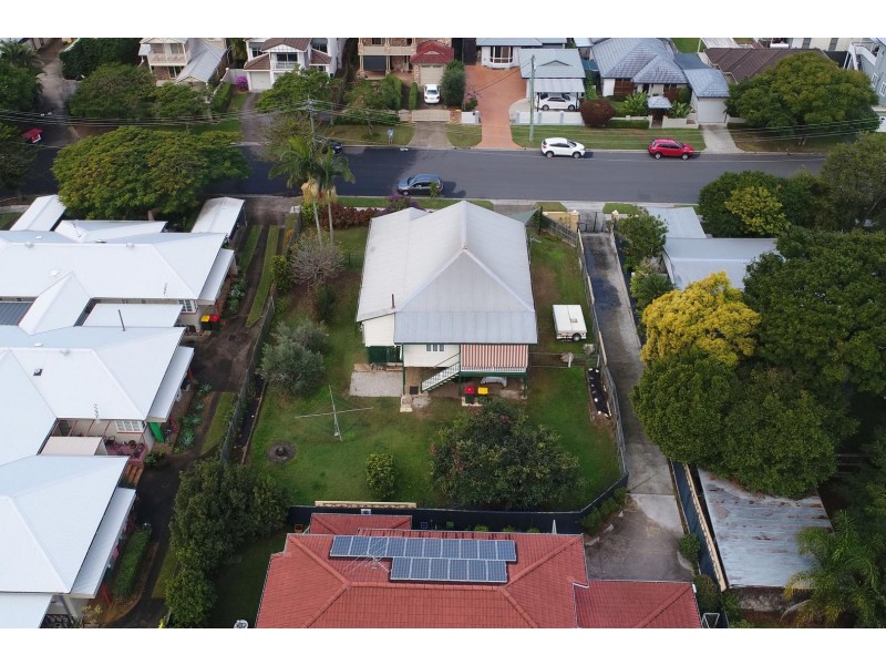 12 Rous Street, Hendra QLD 4011