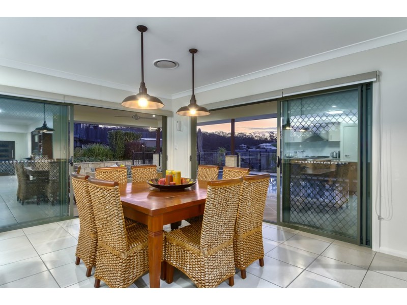 4 Anna Court, Cashmere QLD 4500