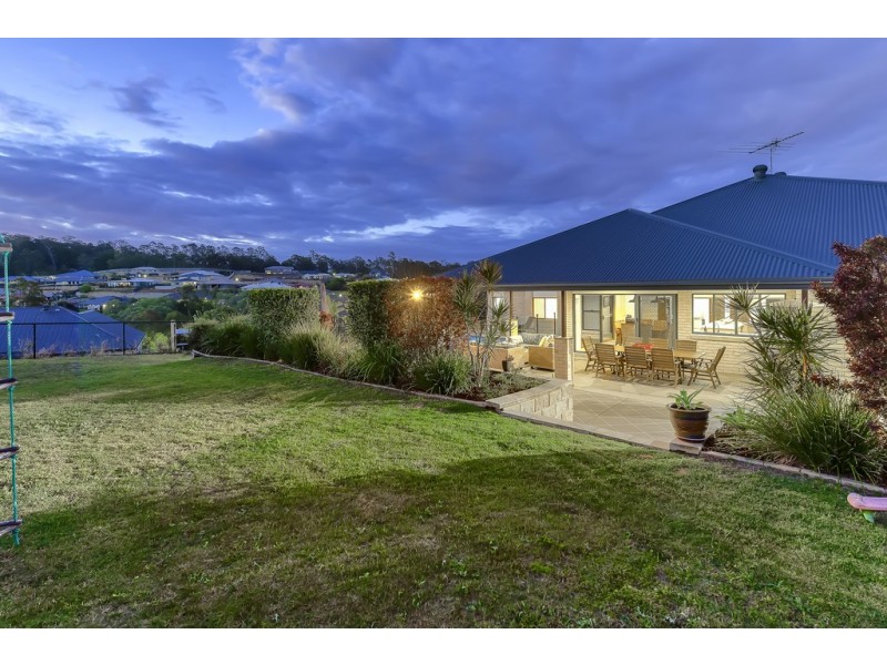 4 Anna Court, Cashmere QLD 4500