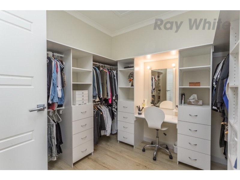 10 Gomera Street, Mawson Lakes SA 5095