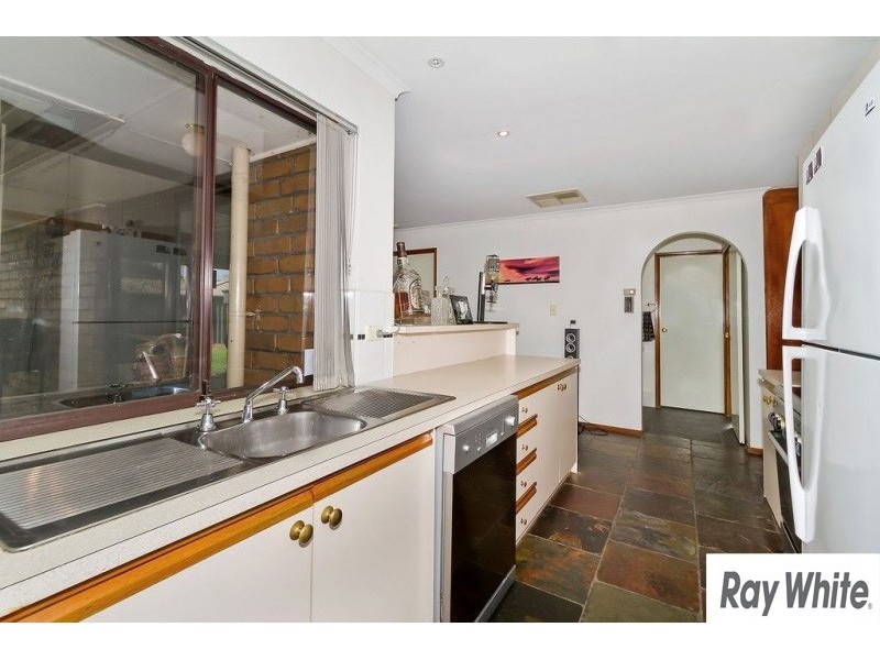 18 Whitehart Close, Blakeview SA 5114
