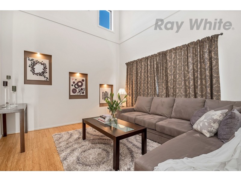 73 Hindmarsh Cct, Mawson Lakes SA 5095