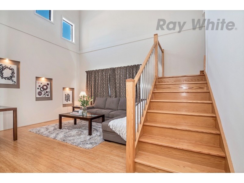 73 Hindmarsh Cct, Mawson Lakes SA 5095