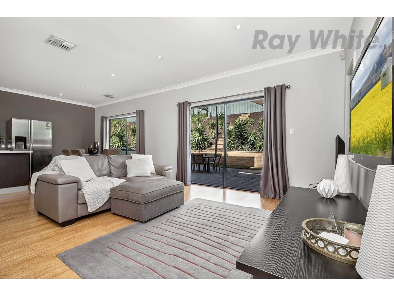 73 Hindmarsh Cct, Mawson Lakes SA 5095