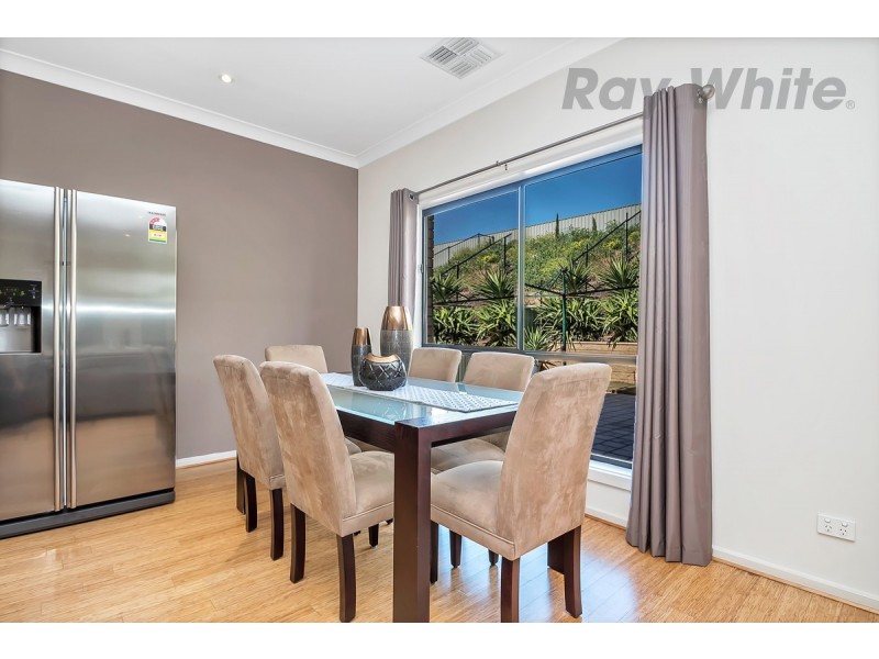 73 Hindmarsh Cct, Mawson Lakes SA 5095