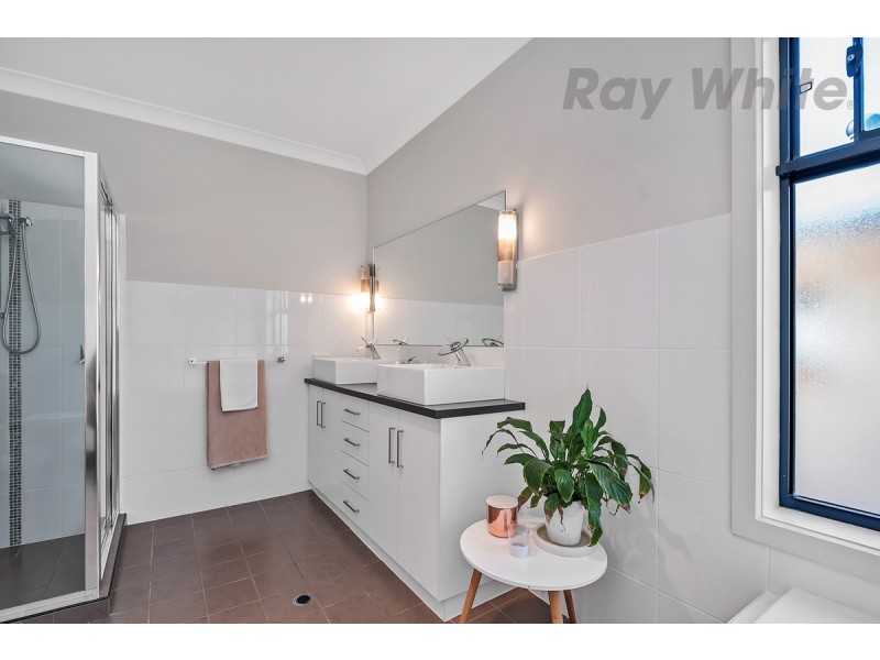 73 Hindmarsh Cct, Mawson Lakes SA 5095