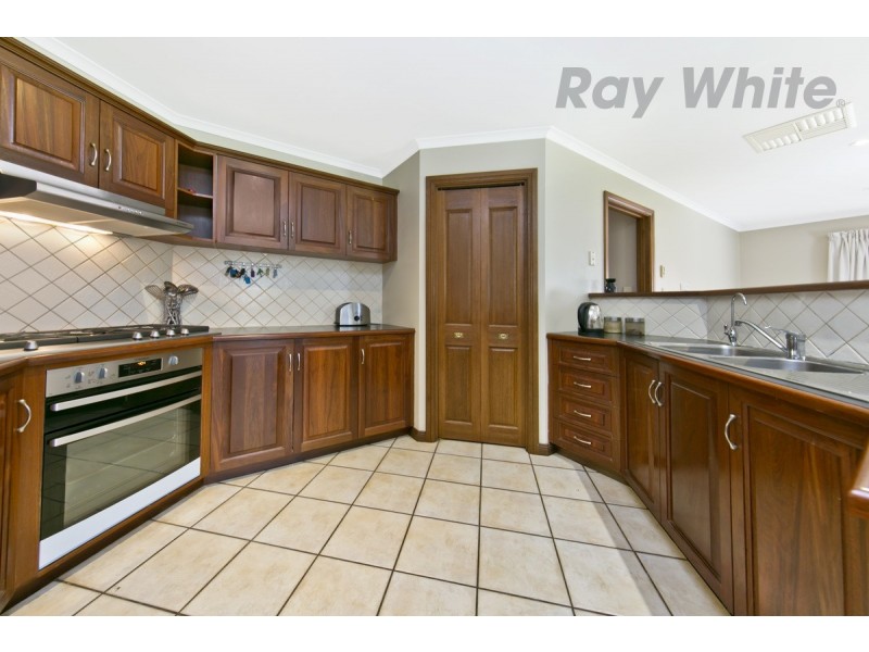 8 Mullen Court, Evanston Park SA 5116